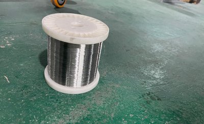 如何控制304不锈钢丝网的表面质量?